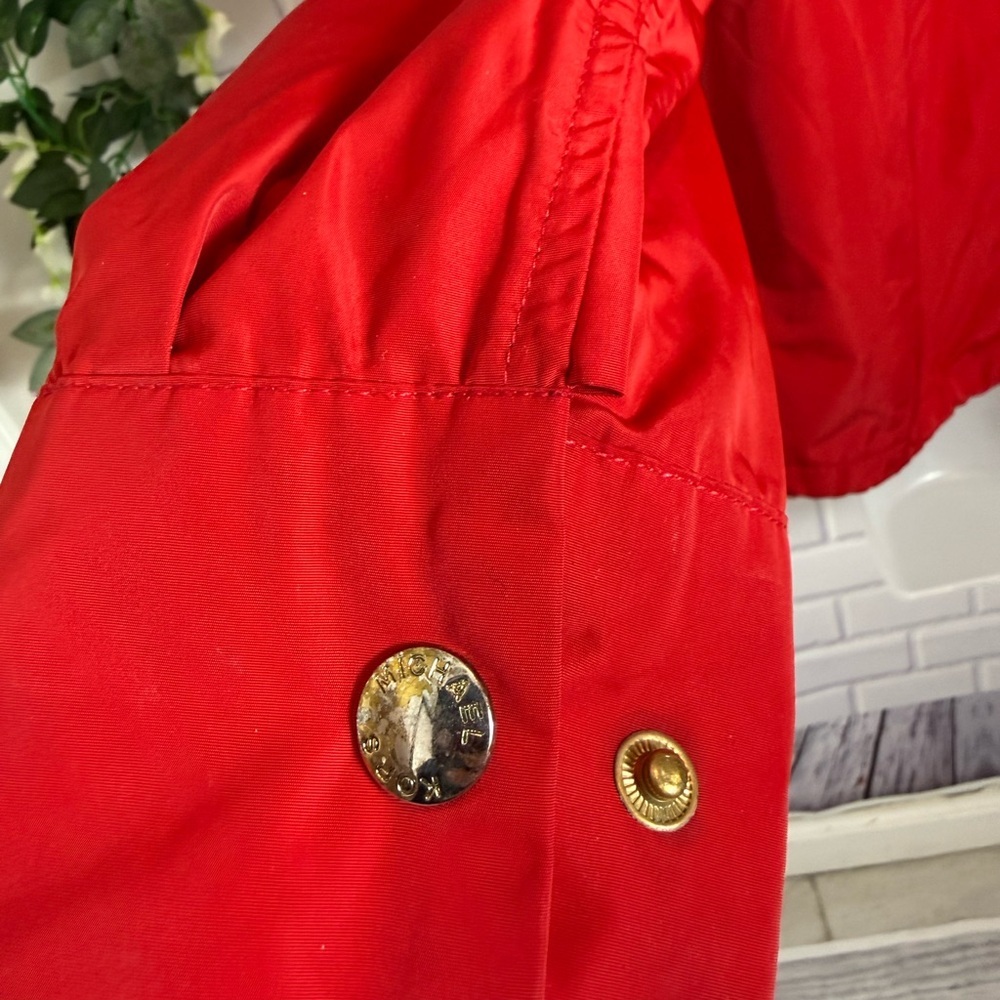 Michael Michael Kors Red Hooded Zip-Up Jacket Gold
Hardware Size M - Picture 9 of 16